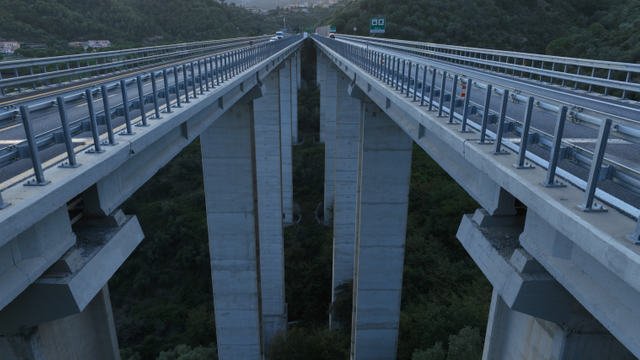 Autostrada „Unirii” A8: Al doilea lot montan a fost scos la licitație