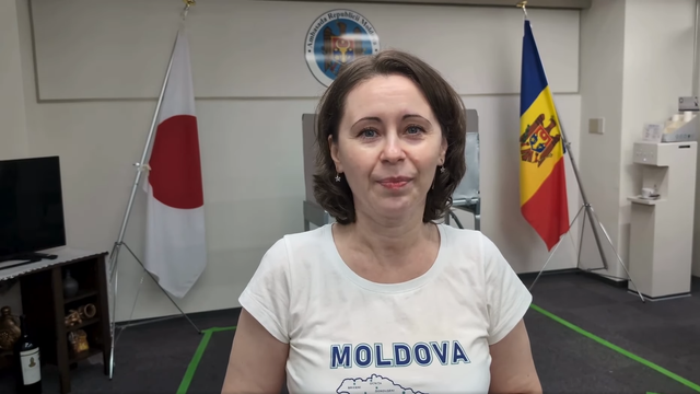 VIDEO | Prima cetățeană a Republicii Moldova din diaspora a votat. A parcurs 1300 de km din Coreea de Sud până la secția din Tokyo