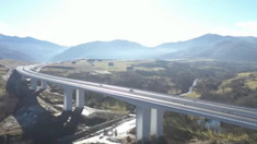 Peste 45 de mii de persoane vor lucra la construirea Autostrăzii Unirii 