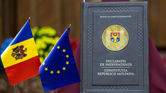 Experți: „Constituția ar putea fi revizuită doar în baza unui alt referendum sau a unei majorități constituționale, care nu se întrevede pentru o perioadă destul de lungă”