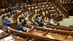 Legea prin care familiile cu venituri mici vor primi compensații la energie sub formă de bani în noul sezon de iarnă, aprobată de Parlament 