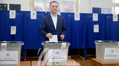 FOTO | Adrian Dupu a votat la Chișinău: „Am votat pentru că iubesc România. Am votat și cu gândul la Republica Moldova”