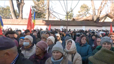 PSRM protestează în fața Curții Constituționale, cerând renumărarea voturilor de la alegerile prezidențiale. Magistrații examinează demersul socialiștilor