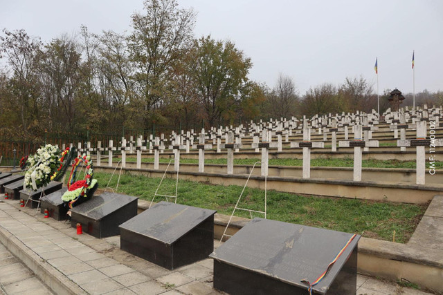 Secretarul de stat al DRRM, Adrian Dupu, a adus un omagiu eroilor români din al II-lea Război Mondial, la Cimitirul de Onoare Românesc de la Țiganca (FOTO)