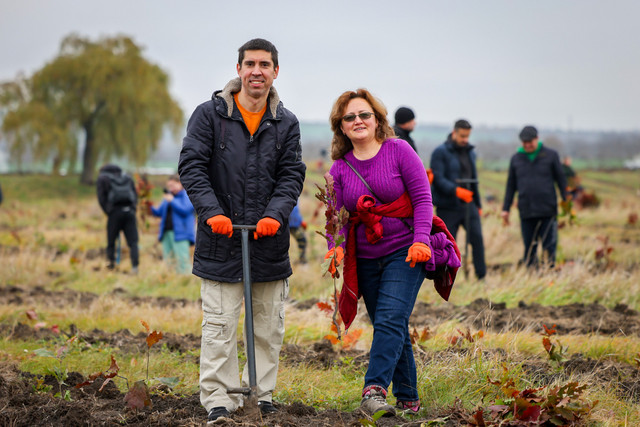 FOTO | Daniel Vodă: „Angajații Guvernului au plantat peste 200 de mii de puieți