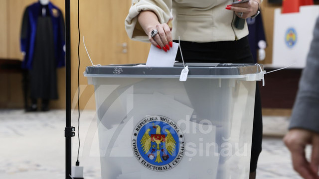 LIVE TEXT | Alegeri prezidențiale, turul al doilea de scrutin. UPDATE: Secțiile de votare aflate pe teritoriul Republicii Moldova s-au închis la ora 21:00