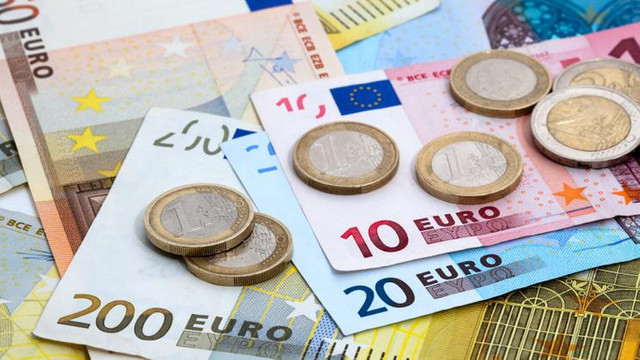 Moneda unică europeană coboară sub pragul de 19 lei, la început de săptămână