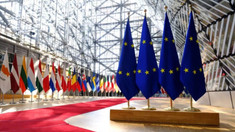 Liderii europeni se pregătesc pentru ultimul summit UE al anului, în timp ce Parlamentul European continuă dezbaterile asupra dezinformării pe platforme
