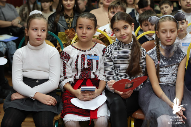 FOTO | Oana Raluca Boian, managerul Bibliotecii Județene din Focșani, la jubileul instituției înfrățite din Chișinău: ,„Un parteneriat bazat pe prietenie și încredere” 