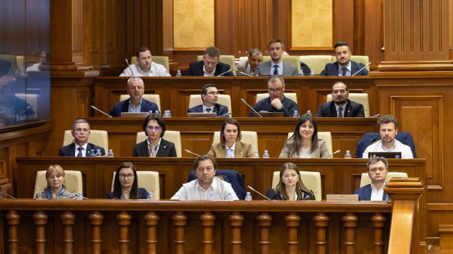 Moțiunea de cenzură împotriva Guvernului depusă de Blocul Comuniștilor și Socialiștilor a fost respinsă de Parlament