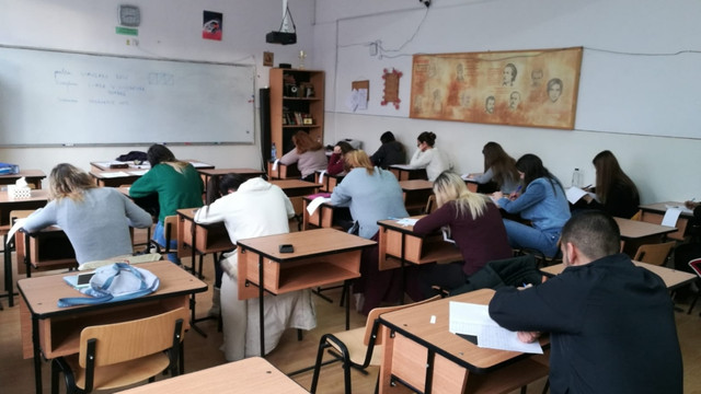 Peste 6.000 de elevi de clasa IX-a vor beneficia de ore gratuite pentru a se pregăti de examenul de matematică