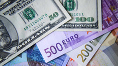 Euro și dolarul continuă să se scumpească