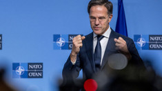 Avertismentul șefului NATO, Mark Rutte: „Cheltuiți mai mult pentru apărare sau puneți-vă pe învățat rusa ori plecați în Noua Zeelandă”