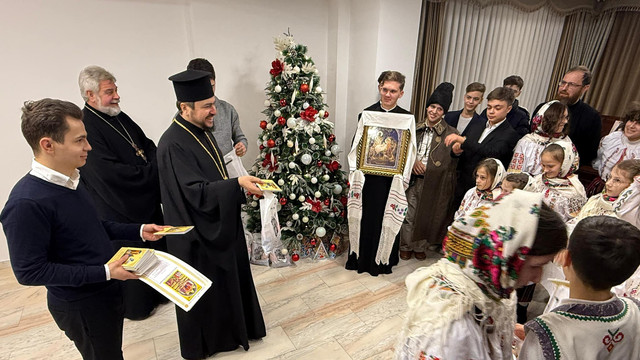 FOTO | Episcopia Basarabiei de Sud a primit colindători în Ajun de Crăciun pe stil vechi