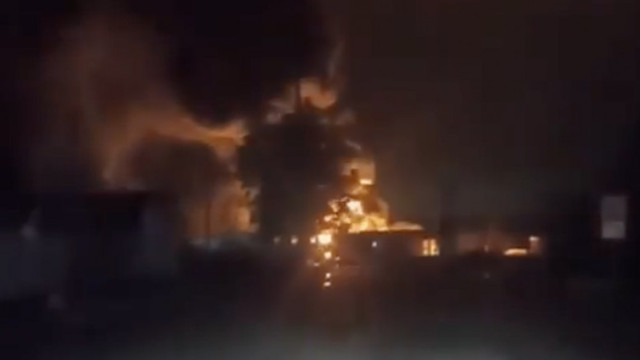 VIDEO | Incendiu puternic în Rusia. Un centru industrial din vestul țării a ars în urma unui atac cu drone ucrainene VIDEO | Incendiu puternic în Rusia. Un centru industrial din vestul țării a ars în urma unui atac cu drone ucrainene