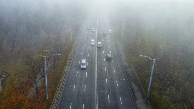 Meteorologii au emis Cod galben de ceață pe întreg teritoriul țării