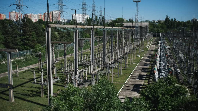 Energocom a cumpărat pentru prima dată energie electrică de pe Bursa Română de Mărfuri