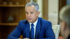 Cetățenii care cunosc informații despre Vladimir Plahotniuc sunt îndemnați să contacteze Procuratura Anticorupție 