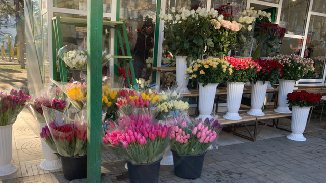 Amenzi de zeci de mii de lei aplicate de Fisc comercianților de flori Amenzi de zeci de mii de lei aplicate de Fisc comercianților de flori