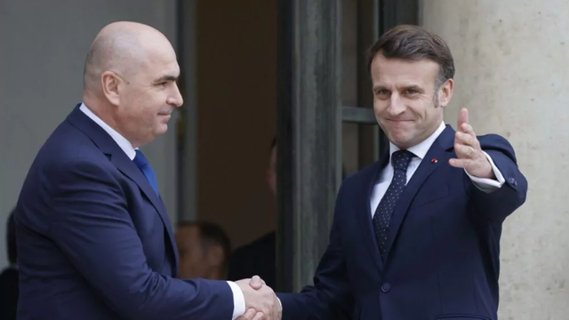 Ilie Bolojan, primit de Emannuel Macron la Elysée. Președintele interimar al României și premierul Luxemburgului sunt prezenți la Paris 