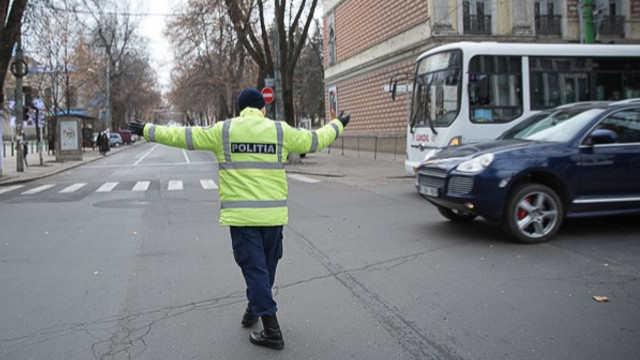 Traficul rutier în centrul Chișinăului va fi sistat temporar mâine, 28 februarie, în legătură cu funeraliile lui Vladimir Beșleagă