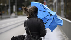 Cod galben de vânt puternic, emis de meteorologi 