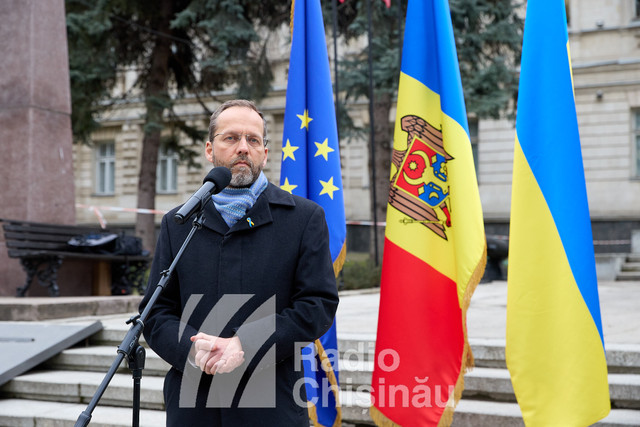 GALERIE FOTO | Expoziția „Fenomenul Rezistenței” – un omagiu adus ucrainenilor și prizonierilor care au rezistat în războiul declanșat de Rusia