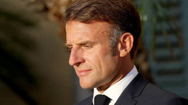 Macron va discuta marți cu șefii de stat major ai țărilor dispuse să trimită trupe de menținere a păcii în Ucraina