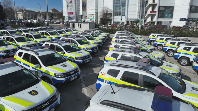 Poliția Națională a primit 90 de automobile noi din partea României și a Germaniei  Poliția Națională a primit 90 de automobile noi din partea României și a Germaniei