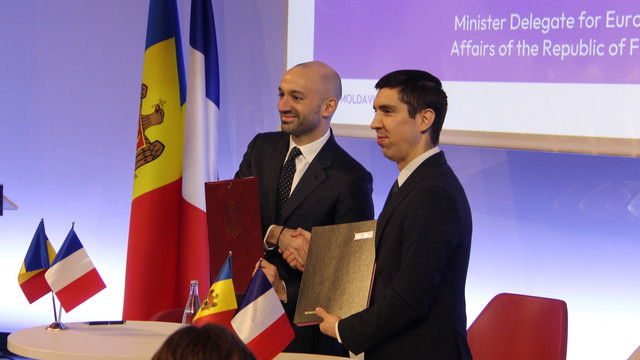 Mihai Popșoi a semnat, la Paris, declarația de intenție privind implementarea programului de voluntariat internațional în întreprinderile din Republica Moldova  Mihai Popșoi a semnat, la Paris, declarația de intenție privind implementarea programului de voluntariat internațional în întreprinderile din Republica Moldova