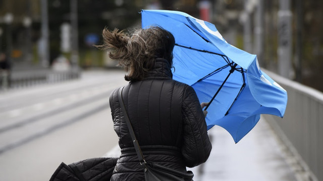 Cod galben de vânt puternic, emis de meteorologi 