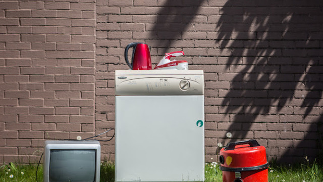 Aproape 4200 de familii și-au schimbat electrocasnicele vechi cu unele noi, eficiente energetic, în cadrul Programului guvernamental EcoVoucher Aproape 4200 de familii și-au schimbat electrocasnicele vechi cu unele noi, eficiente energetic, în cadrul Programului guvernamental EcoVoucher