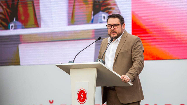 Liderul Partidului „Șansă”, Alexei Lungu, citat la CNA. Urmează să fie recunoscut în calitate de bănuit Liderul Partidului „Șansă”, Alexei Lungu, citat la CNA. Urmează să fie recunoscut în calitate de bănuit