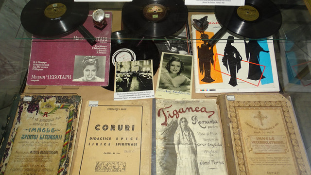 FOTO | „Chișinăul interbelic în documente de epocă”, expoziție inedită la Biblioteca Națională FOTO | „Chișinăul interbelic în documente de epocă”, expoziție inedită la Biblioteca Națională