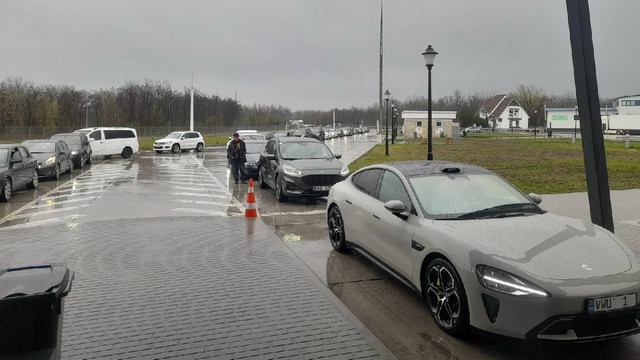 Trafic intensiv la punctul de trecere a frontierei Sculeni. Recomandările autorităților de frontieră