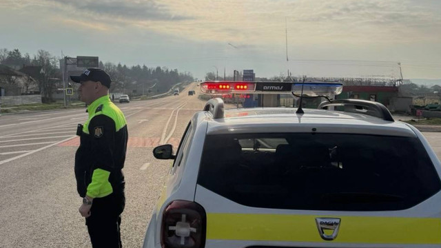 Peste 3500 de abateri rutiere comise pe drumurile din R. Moldova, în acest weekend. Câți șoferi s-au ales cu amendă
 Peste 3500 de abateri rutiere comise pe drumurile din R. Moldova, în acest weekend. Câți șoferi s-au ales cu amendă