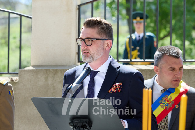 Ziua veteranilor de război din România, marcată la Opaci, Căușeni | Ambasadorul român Cristian-Leon Țurcanu: „Avem datoria morală de a aduce omagiul celor care s-au jertfit pentru patrie și pentru popor” (FOTO)