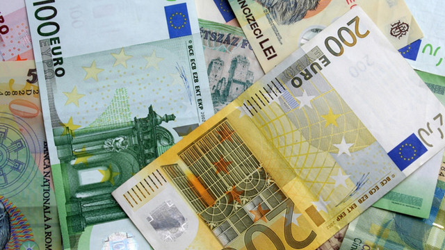 Dolarul se scumpește ușor. Cât valorează euro astăzi, 2 aprilie