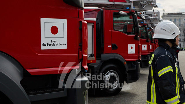 FOTO | Japonia a donat Republicii Moldova 19 autospeciale de intervenție. Ambasadorul japonez Yamada Yoichiro: „Această donație are menirea inclusiv să sprijine integrarea în UE” FOTO | Japonia a donat Republicii Moldova 19 autospeciale de intervenție. Ambasadorul japonez Yamada Yoichiro: „Această donație are menirea inclusiv să sprijine integrarea în UE”