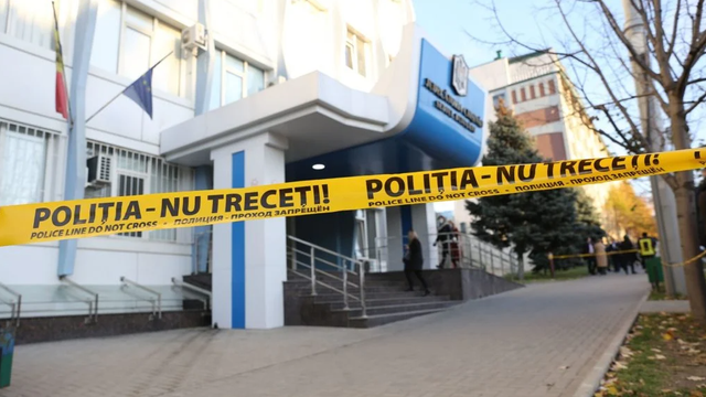 Alertă cu bombă la Judecătoria Buiucani unde are loc o nouă ședință în dosarul Evgheniei Guțul Alertă cu bombă la Judecătoria Buiucani unde are loc o nouă ședință în dosarul Evgheniei Guțul