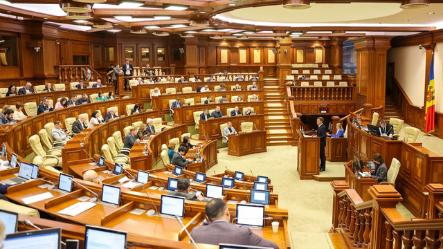 Dorin Recean a mulțumit deputaților care au votat Bugetul +Plus: „Este un semn clar că R. Moldova poate construi un viitor mai bun, inclusiv datorită sprijinului primit de la prietenii noștri europeni” Dorin Recean a mulțumit deputaților care au votat Bugetul +Plus: „Este un semn clar că R. Moldova poate construi un viitor mai bun, inclusiv datorită sprijinului primit de la prietenii noștri europeni”