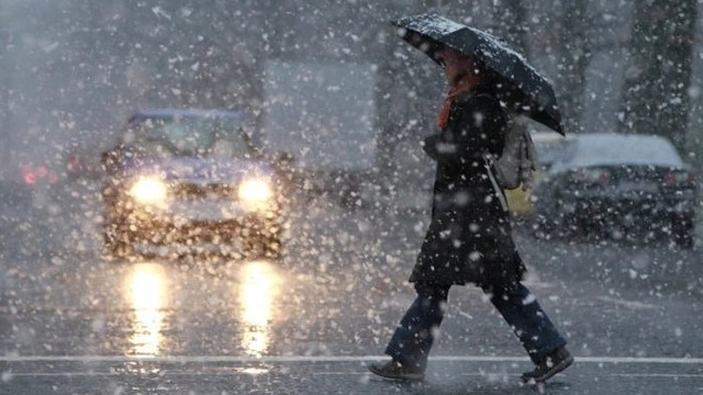METEO: Vremea se menține rece, cu lapoviță și ninsoare. Ce temperaturi vom avea astăzi, 10 aprilie  METEO: Vremea se menține rece, cu lapoviță și ninsoare. Ce temperaturi vom avea astăzi, 10 aprilie