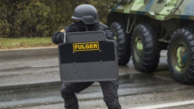 Atenție, cetățeni! Mascații de la „Fulger” vor fi văzuți astăzi pe traseele naționale
 Atenție, cetățeni! Mascații de la „Fulger” vor fi văzuți astăzi pe traseele naționale