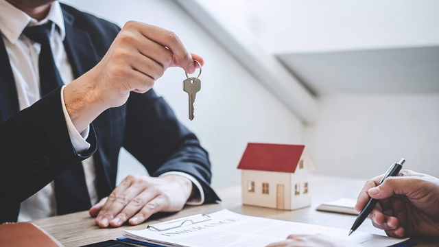 Activitatea agenților imobiliari va fi reglementată prin lege Activitatea agenților imobiliari va fi reglementată prin lege