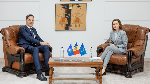 Maia Sandu a avut o întrevedere cu secretarul general al NATO, Mark Rutte, aflat în tranzit în Republica Moldova 