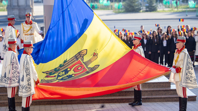 Ziua Drapelului de Stat va fi marcată printr-o ceremonie oficială la Guvern, pe 27 aprilie. Daniel Vodă, apel către cetățeni: „Să arborăm cu toții tricolorul” Ziua Drapelului de Stat va fi marcată printr-o ceremonie oficială la Guvern, pe 27 aprilie. Daniel Vodă, apel către cetățeni: „Să arborăm cu toții tricolorul”