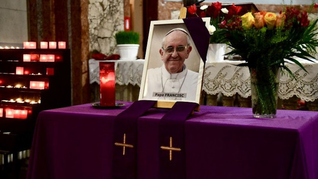 Zi de doliu național în România, sâmbătă, în memoria Papei Francisc. Ce presupune ziua de doliu național Zi de doliu național în România, sâmbătă, în memoria Papei Francisc. Ce presupune ziua de doliu național