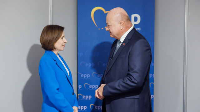 Maia Sandu a avut o întrevedere cu noul Cancelar al Austriei, Christian Stocker: „Am convenit asupra importanței viitorului european al Moldovei” Maia Sandu a avut o întrevedere cu noul Cancelar al Austriei, Christian Stocker: „Am convenit asupra importanței viitorului european al Moldovei”