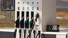 Motorina se ieftinește. Cât va costa benzina mâine, 13 august 