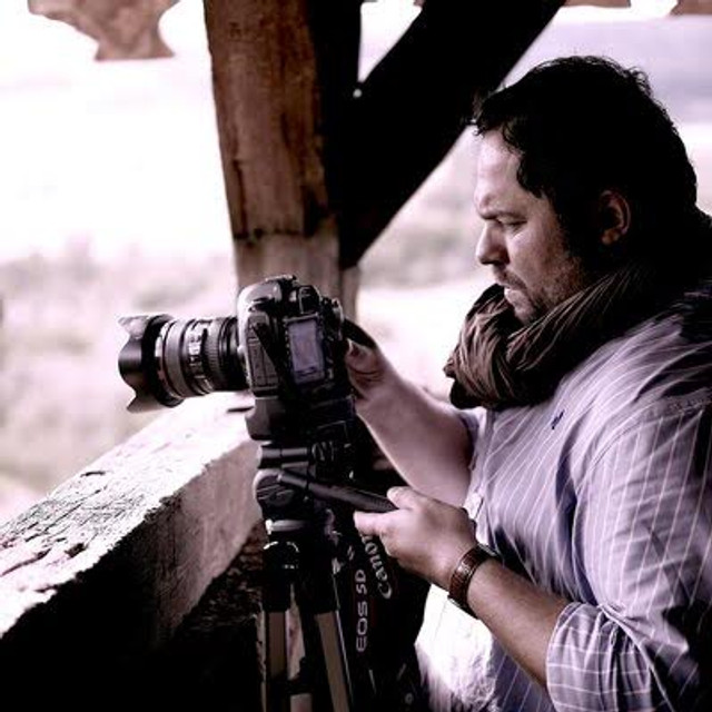 MEMORIAL BASARABEAN | Producătorul Dan Drăghicescu: „Regele Mihai, drumul către casă”, alături de alte documentare istorice, își fac drum spre publicul din R. Moldova (Audio) MEMORIAL BASARABEAN | Producătorul Dan Drăghicescu: „Regele Mihai, drumul către casă”, alături de alte documentare istorice, își fac drum spre publicul din R. Moldova (Audio)